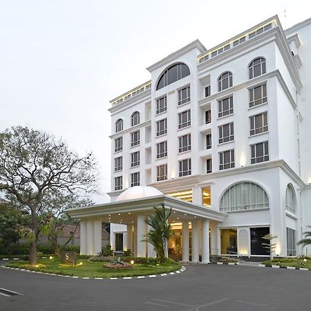 The Sahira Hotel Syariah Богор Екстер'єр фото